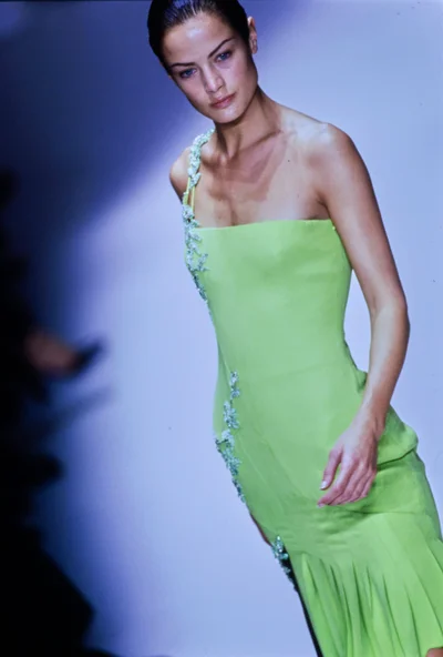 Look 25